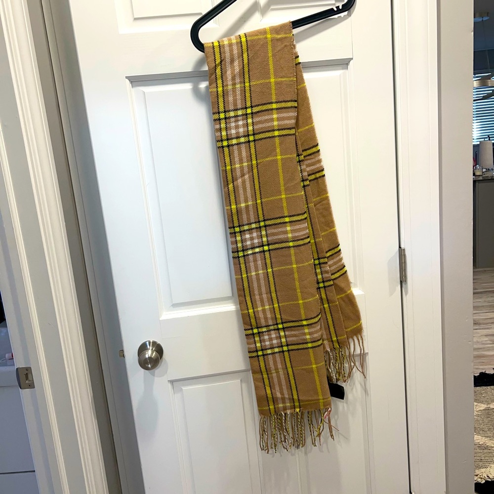 Brand new h&m scarf